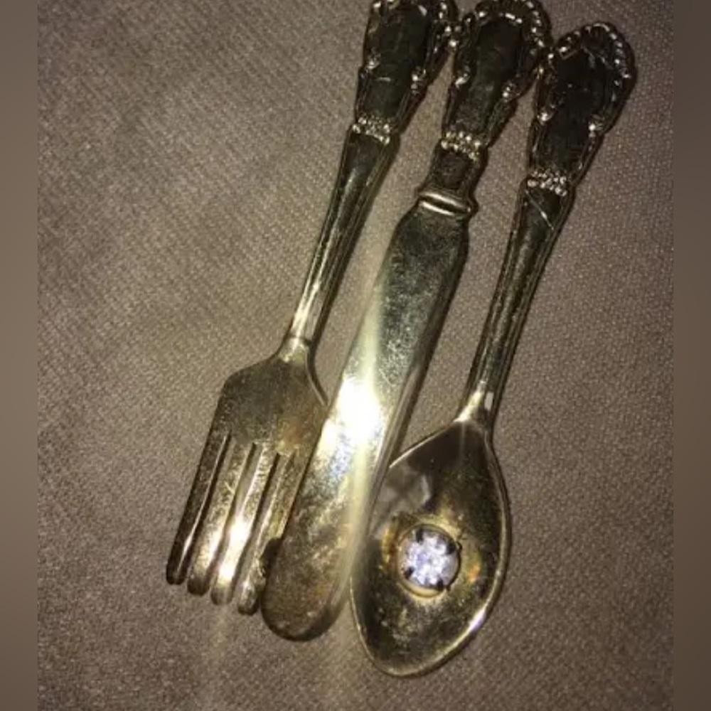 Pampered Chef Brooch